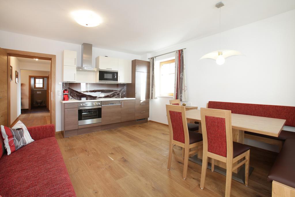 Tarlack Appartements Huetten 34 Leogang Cameră foto