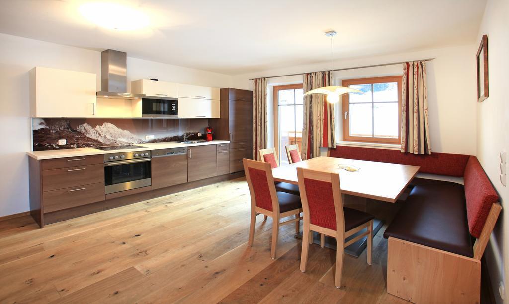 Tarlack Appartements Huetten 34 Leogang Cameră foto